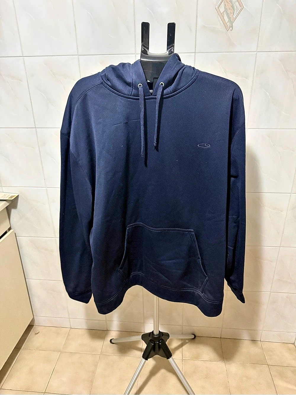 Champion Men's Hoodie Size Medium Blue